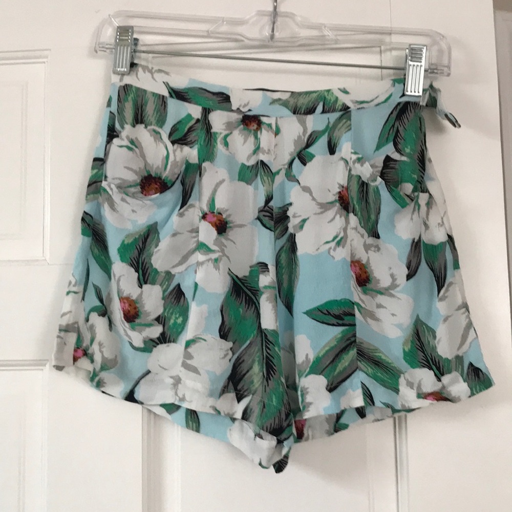 MINKPINK Floral High Waisted Shorts